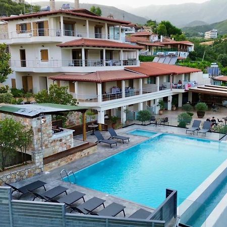 Royal 1967 Bed & Breakfast Himare Exterior foto
