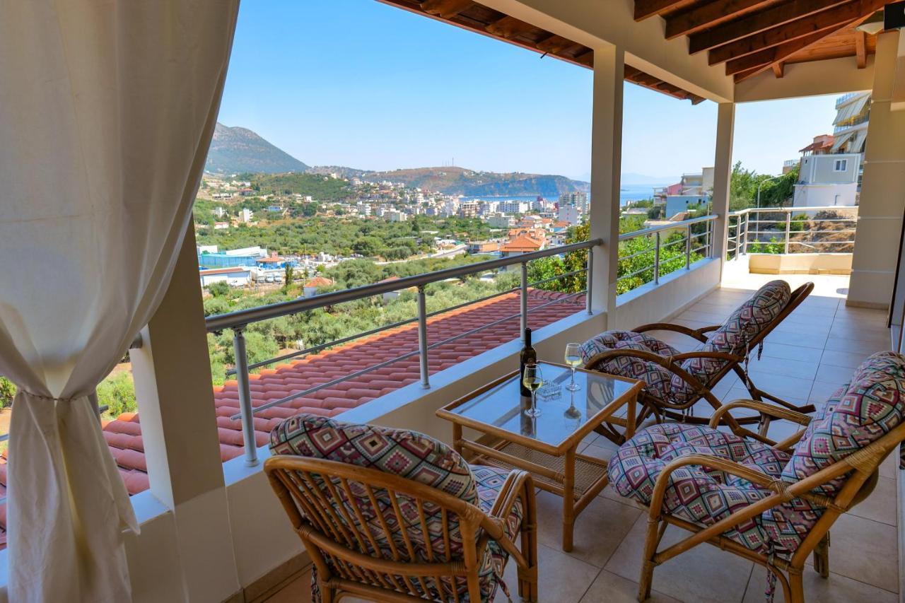 Royal 1967 Bed & Breakfast Himare Exterior foto