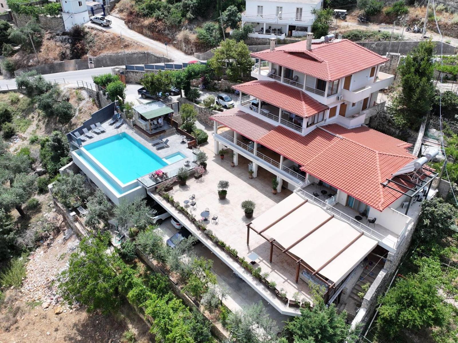 Royal 1967 Bed & Breakfast Himare Exterior foto