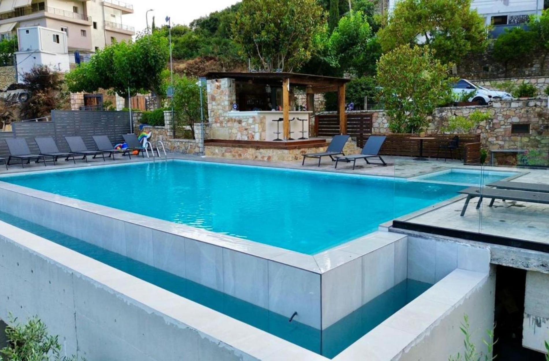 Royal 1967 Bed & Breakfast Himare Exterior foto